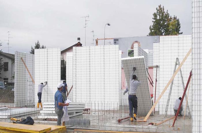 Escuela en Medellin en Contrucción, con Construpanel Fanosa