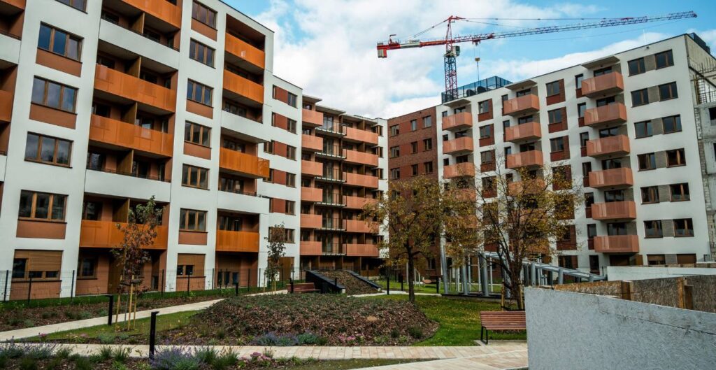 Grupo FANOSA aplicando blindaje térmico para desarrollos residenciales