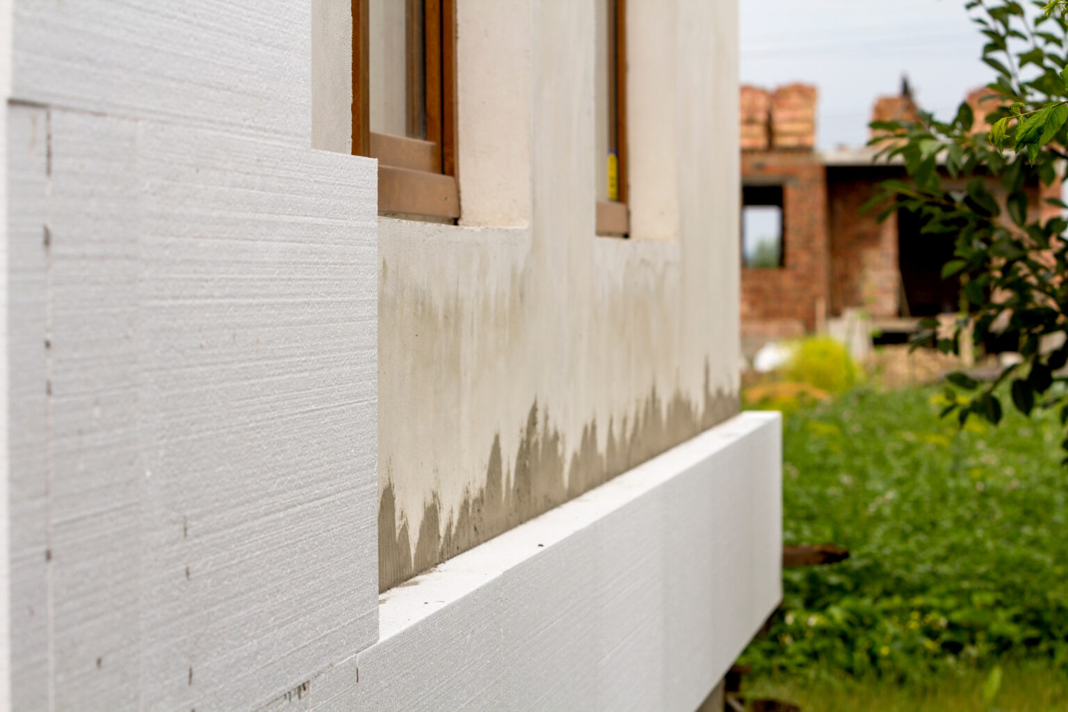 Vivienda en construcción aislada con EPS de FANOSA