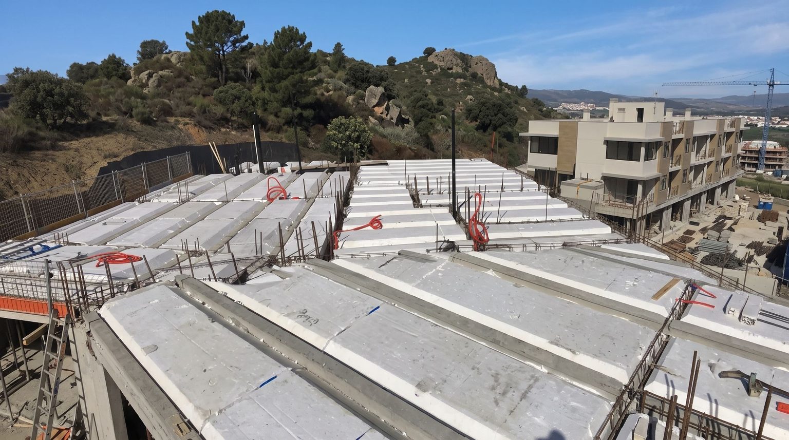 Instalación de bovedilla de poliestireno expandido de FANOSA en construcción